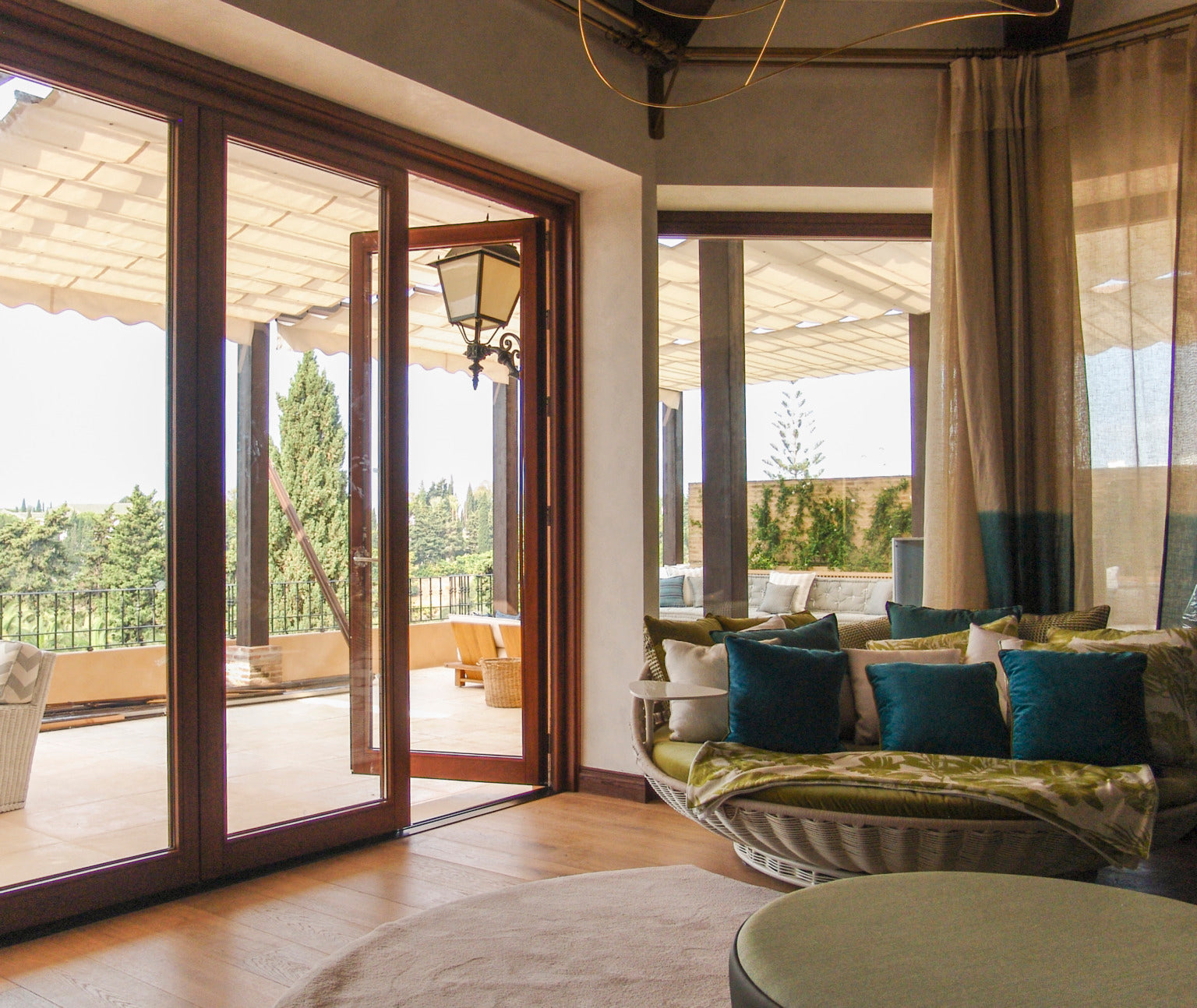 Accesorios Puertas y Ventanas